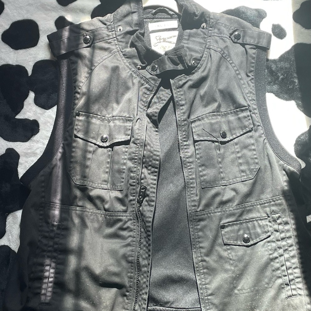 marc ecko- cut & sew-vest